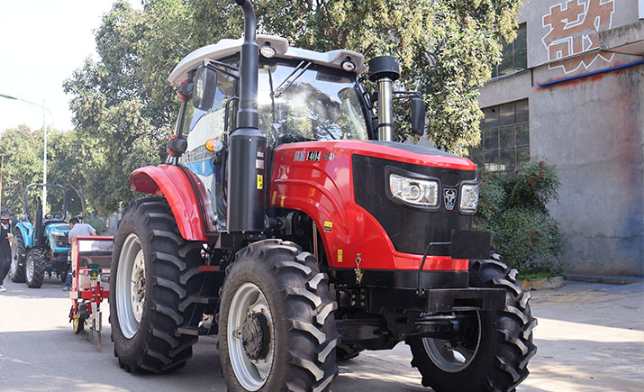 Good Price 140hp Farm Tractors Get Good Reviews