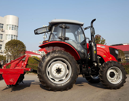 1404 tractor (6)
