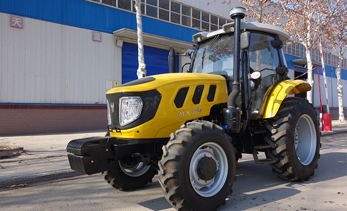 125hp _0000_125hp tractor (2)