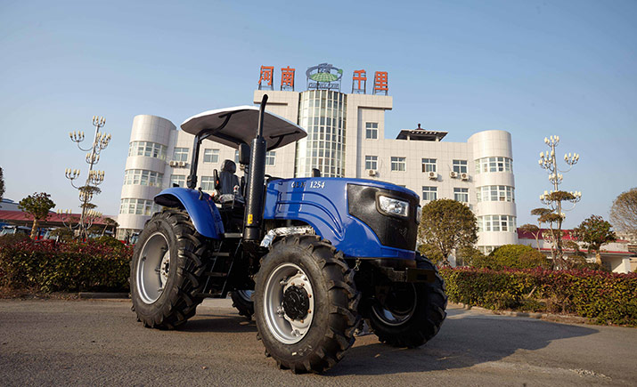 FARM TRACTOR CATALOG